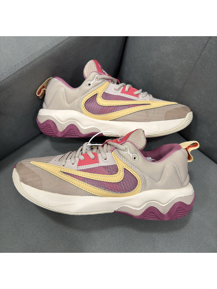 Nike Giannis Inmortality 3 Fossil Desert 1