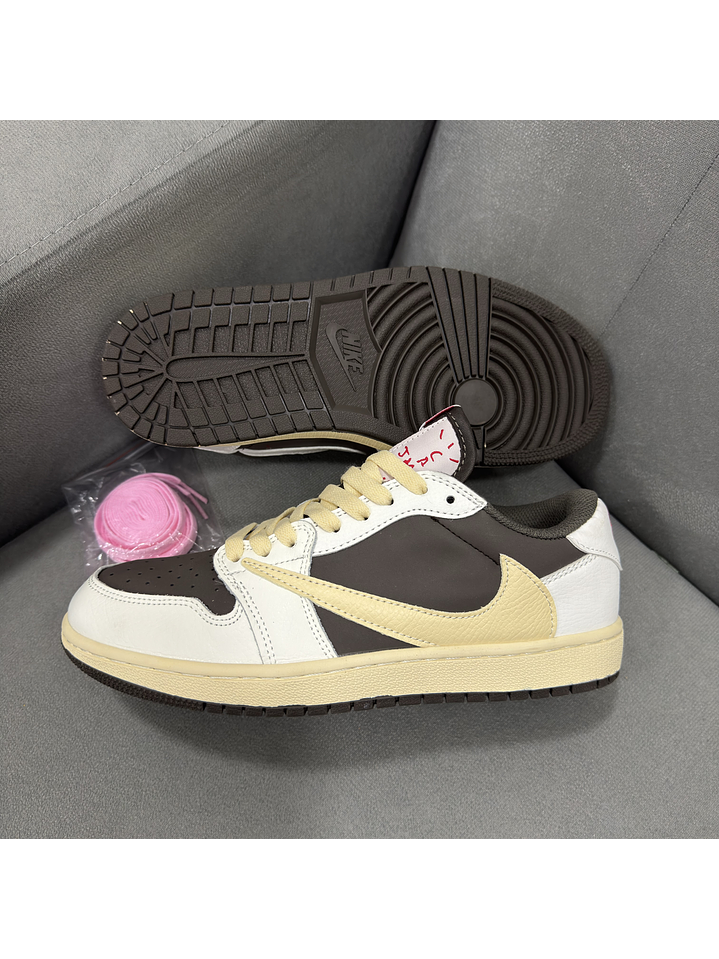 Jordan 1 Low Travis Scott Beige  2