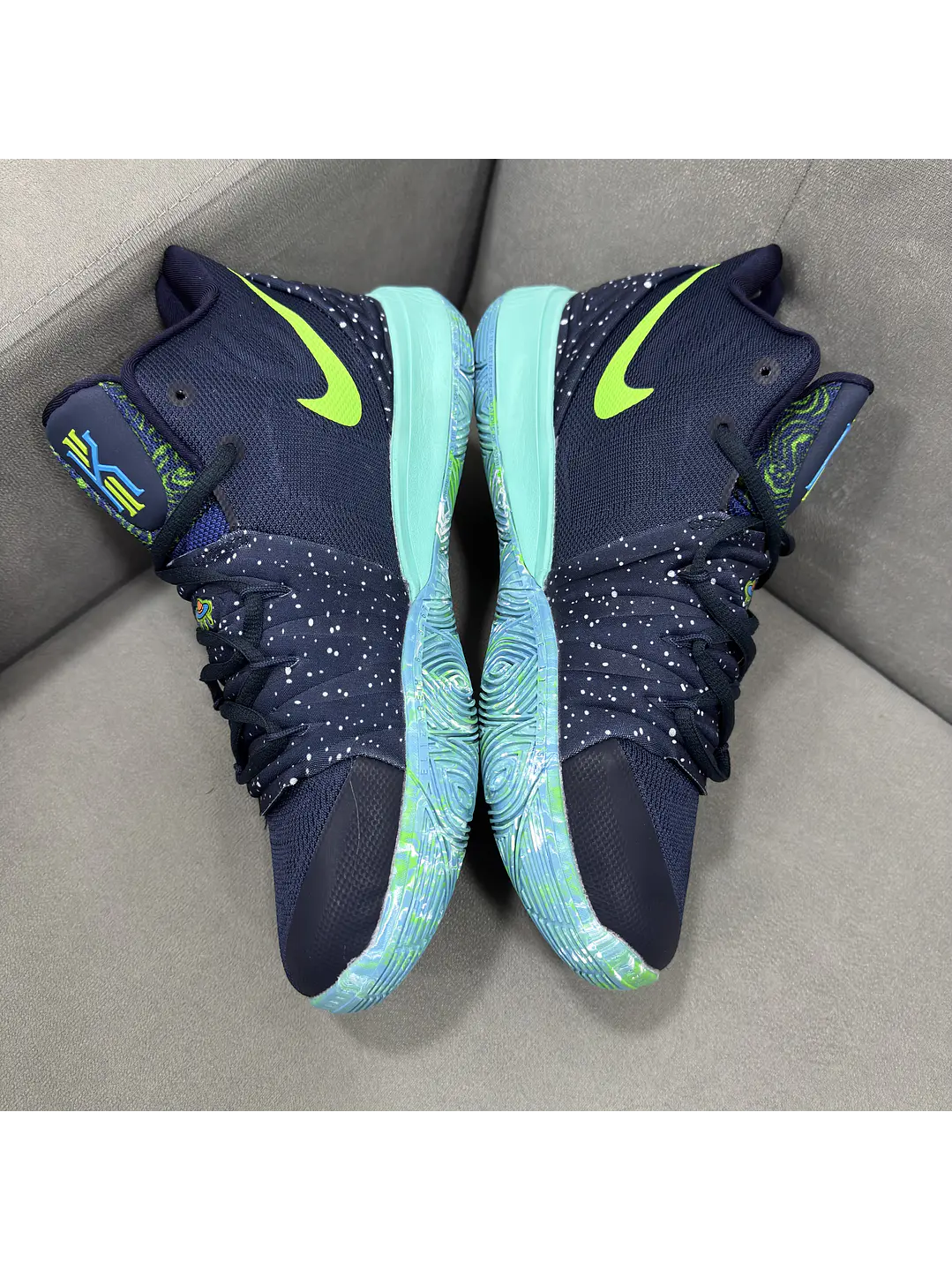 Nike Kyrie Irving 5 UFO  2