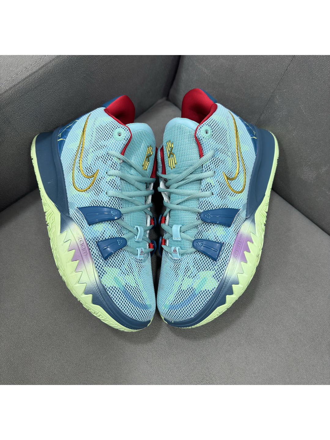 Nike Kyrie Irving 7 Special  3