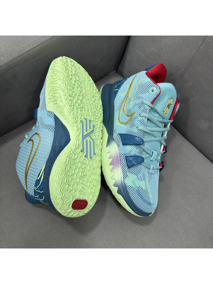 Nike Kyrie Irving 7 Special  4