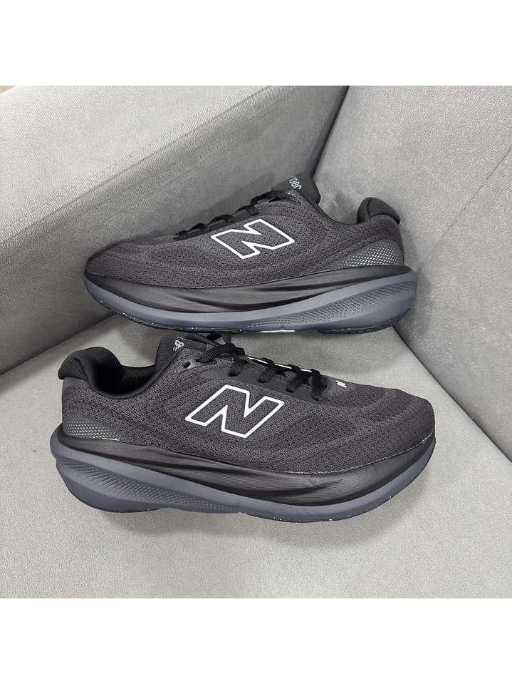 New Balance 1080 V15 Black  1