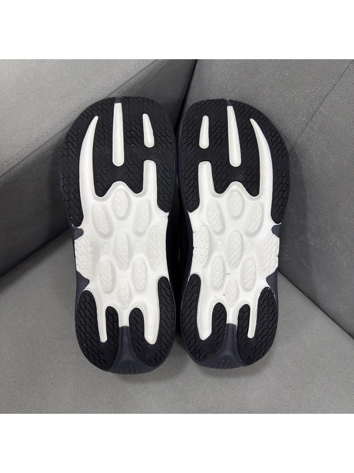 New Balance 1080 V15 Black  3