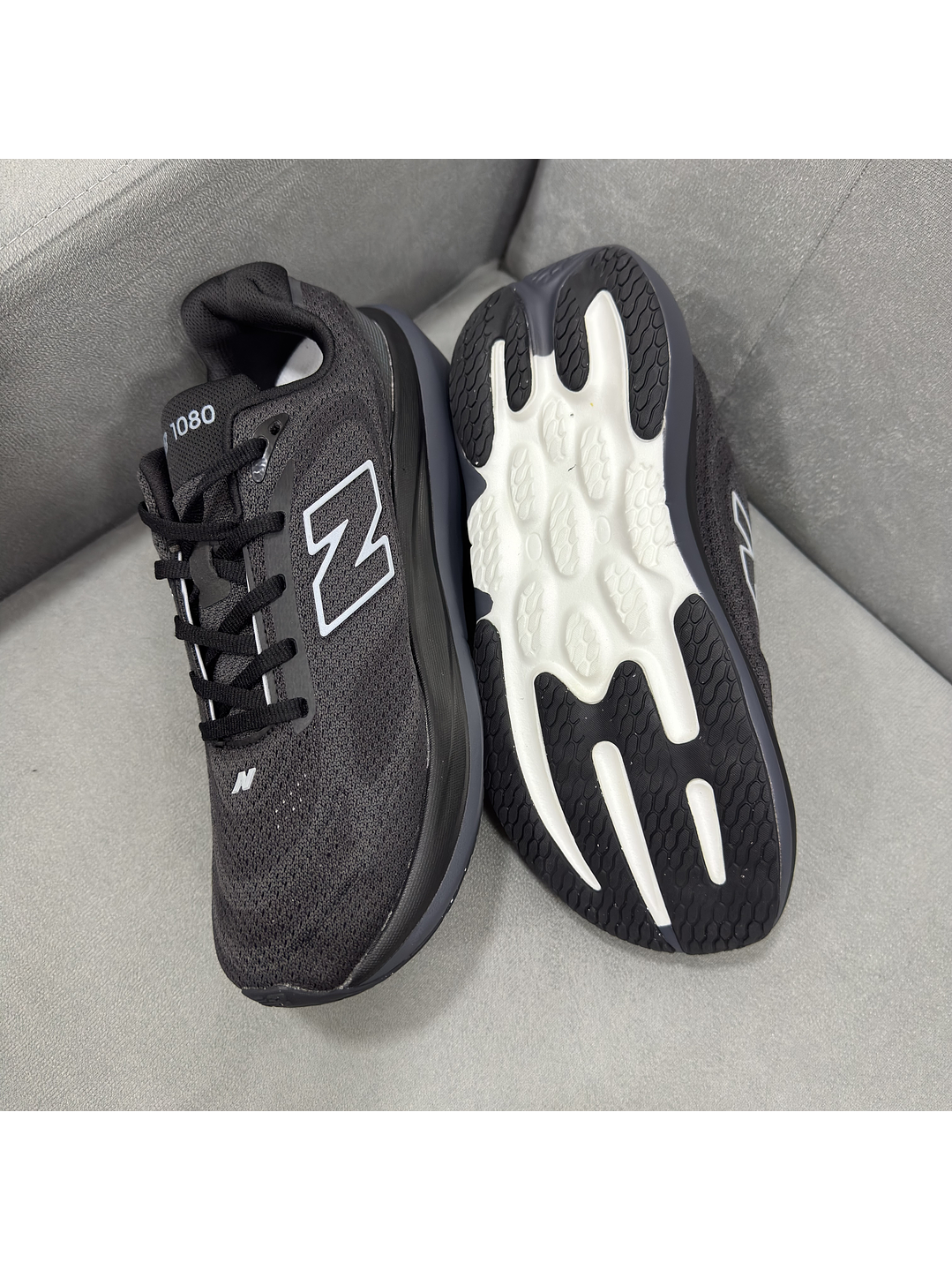 New Balance 1080 V15 Black  4