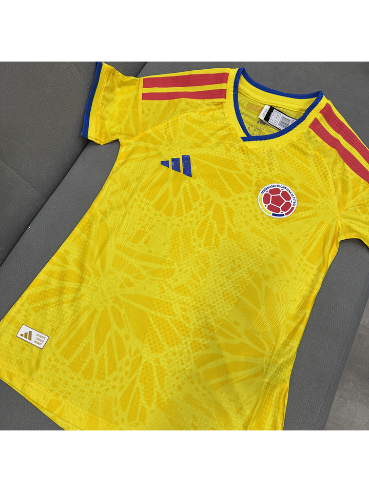 Camiseta Jugador Importada 1.1 Amarilla Mujer 2