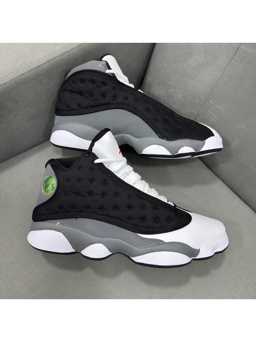 Jordan Retro 13 Black White  2