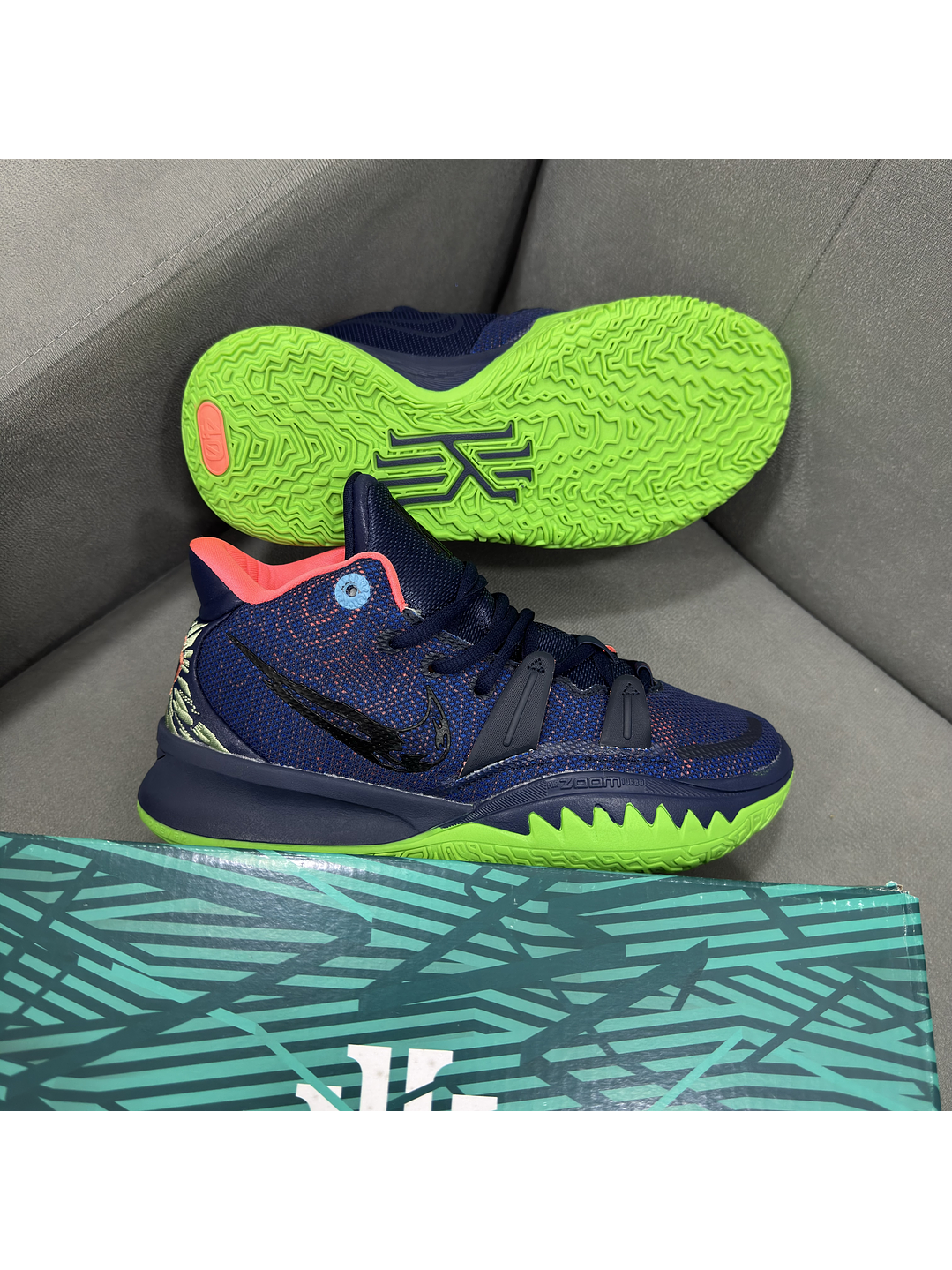 Nike Kyrie Irving 7 Samuray 1