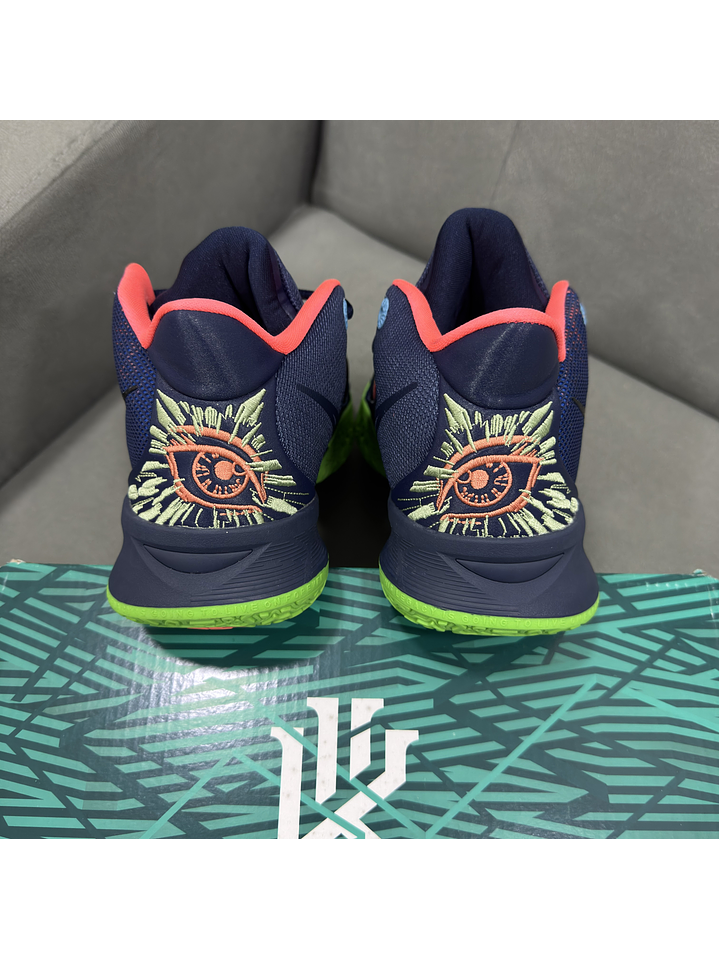 Nike Kyrie Irving 7 Samuray 4