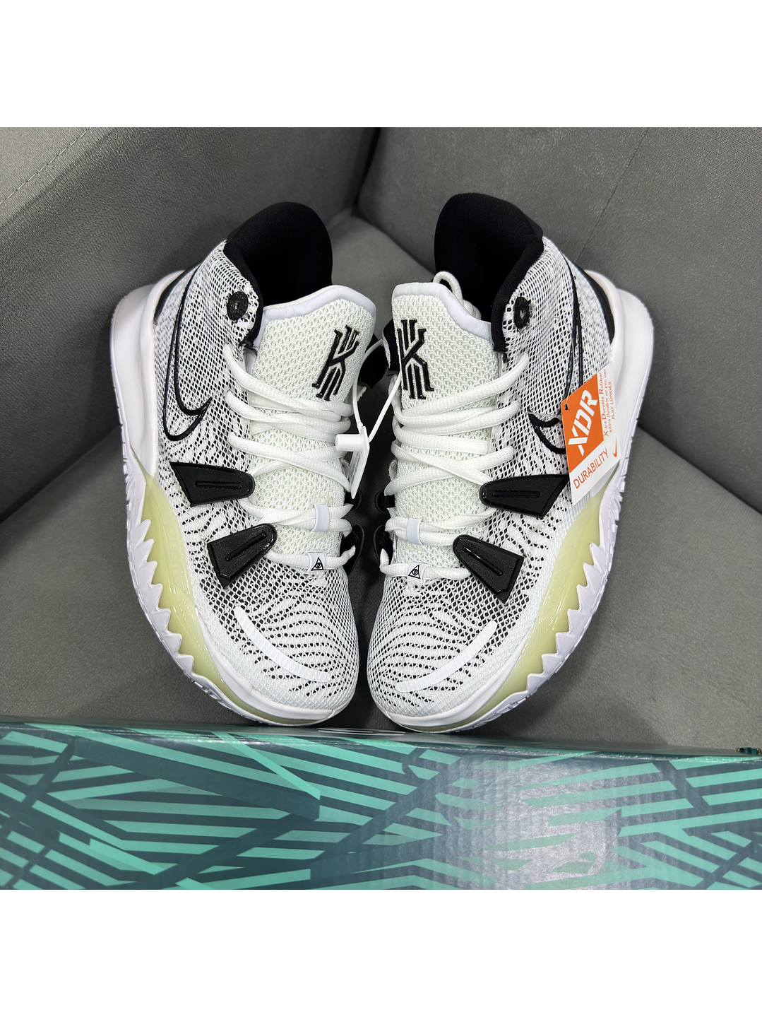 Nike Kyrie Irving 7 Brooklyn Beats  5