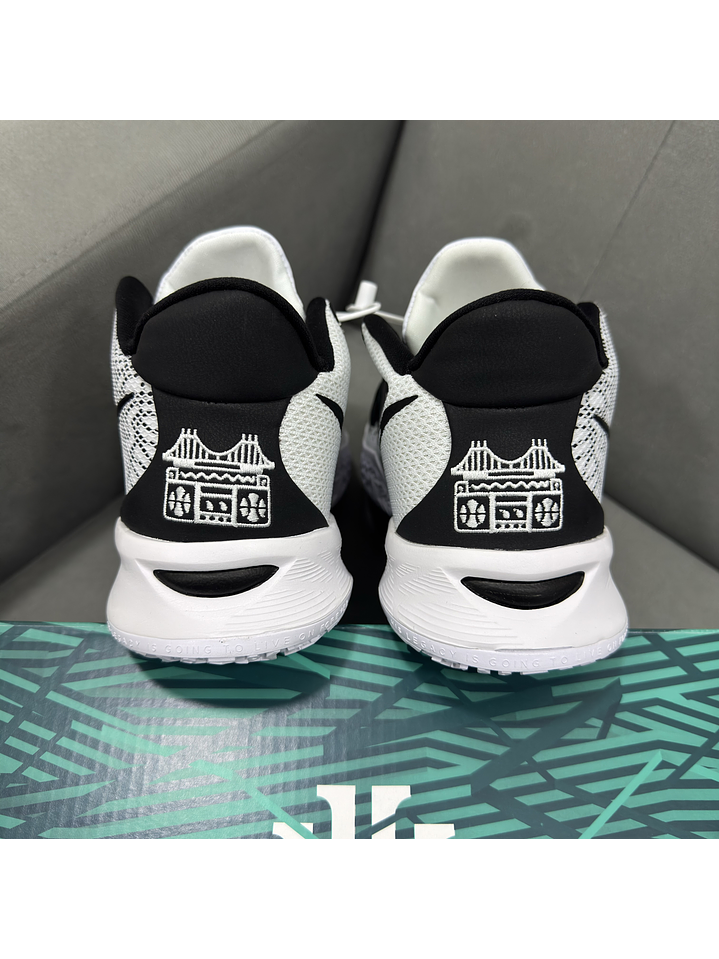 Nike Kyrie Irving 7 Brooklyn Beats  3