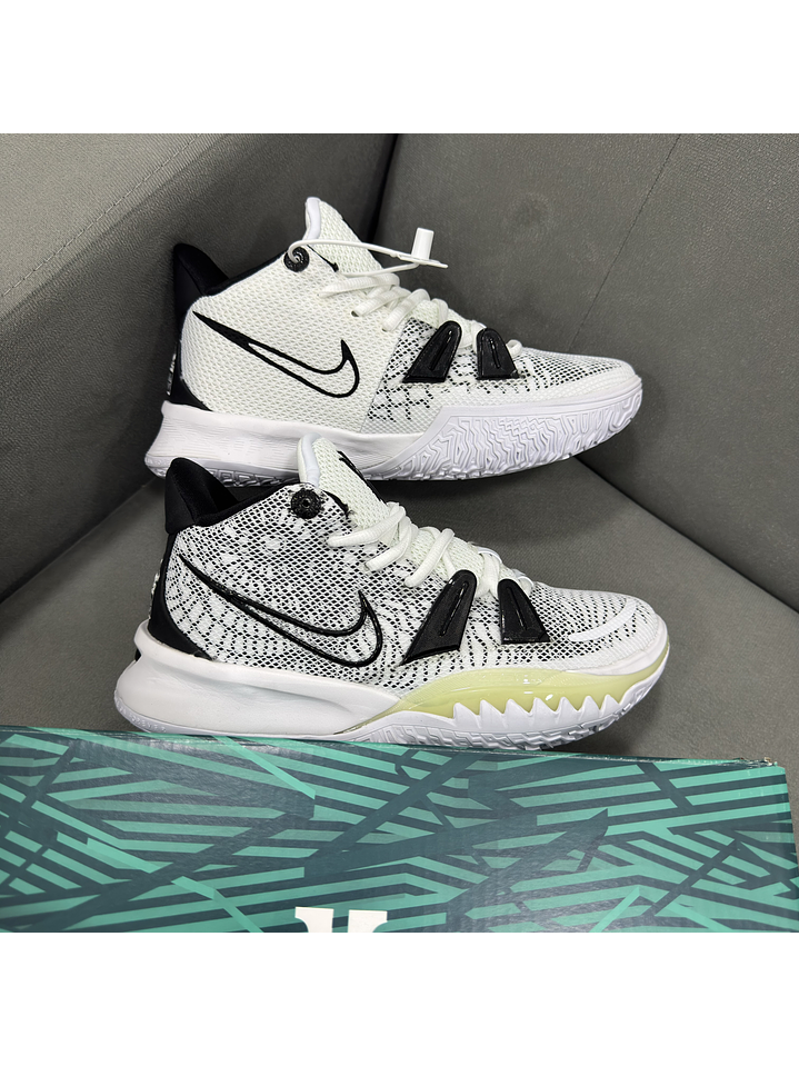 Nike Kyrie Irving 7 Brooklyn Beats  1