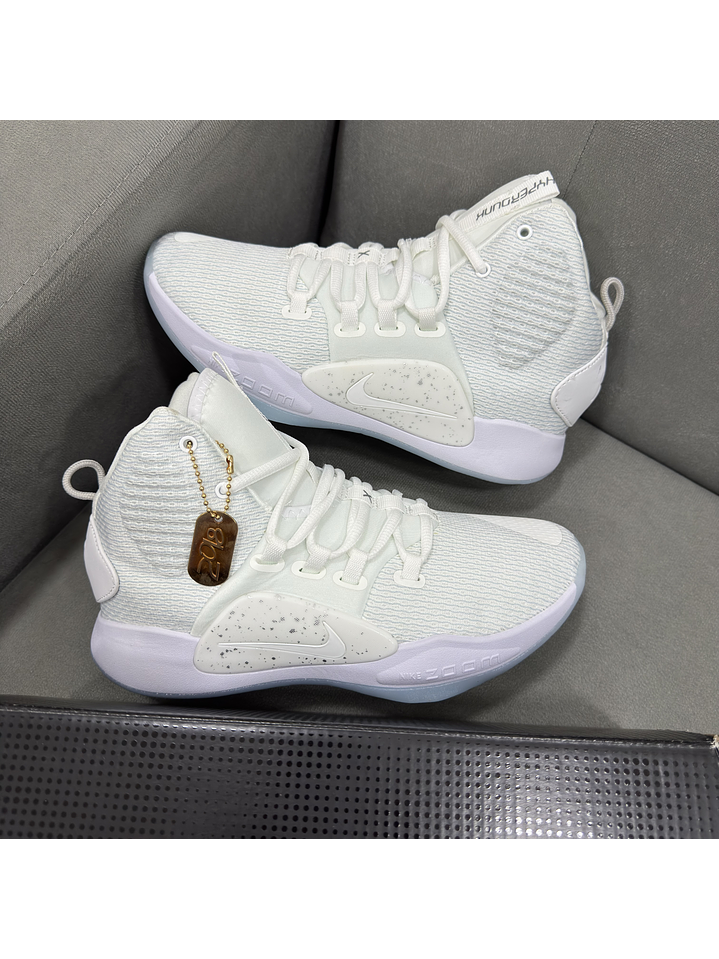 Nike Hyperdunk 2018 White  1