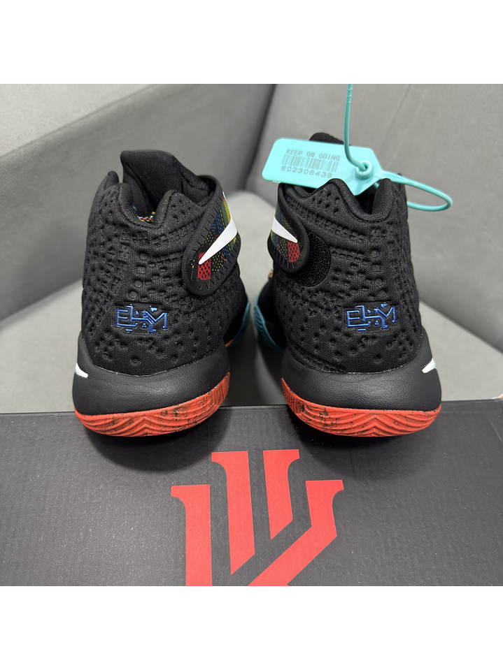Nike Kyrie Irving 2 BHM 5