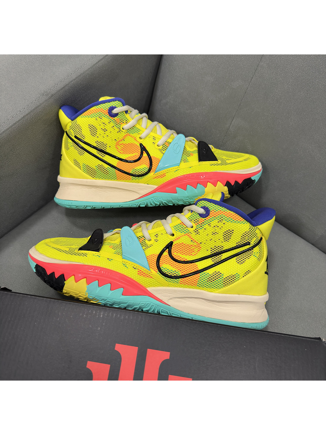 Nike Kyrie Irving 7 1 World 1 People  1