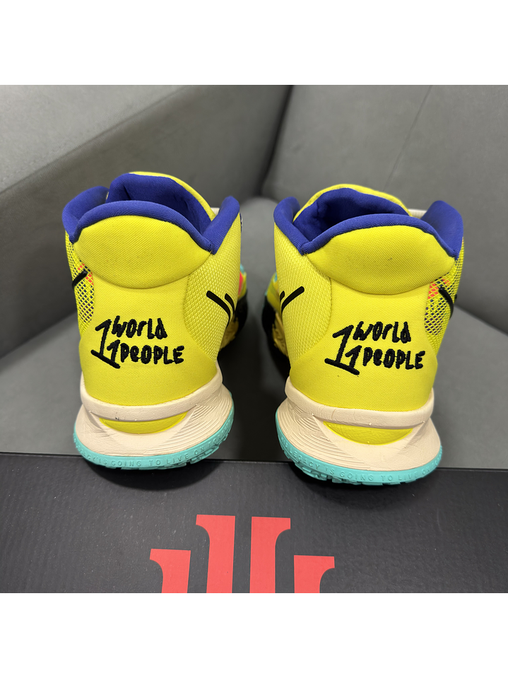 Nike Kyrie Irving 7 1 World 1 People  5