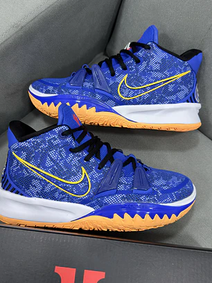 Nike Kyrie Irving 7 Sisterhood