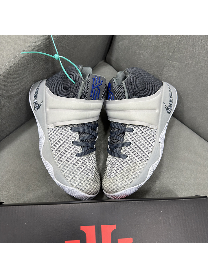 Nike Kyrie Irving 2 Gris  1