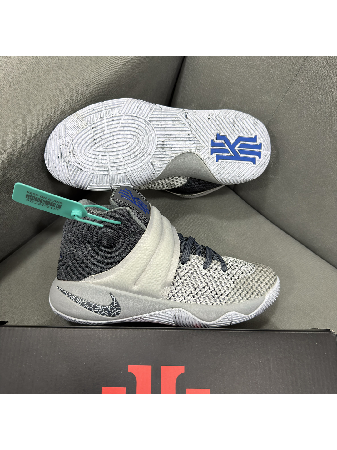 Nike Kyrie Irving 2 Gris  3