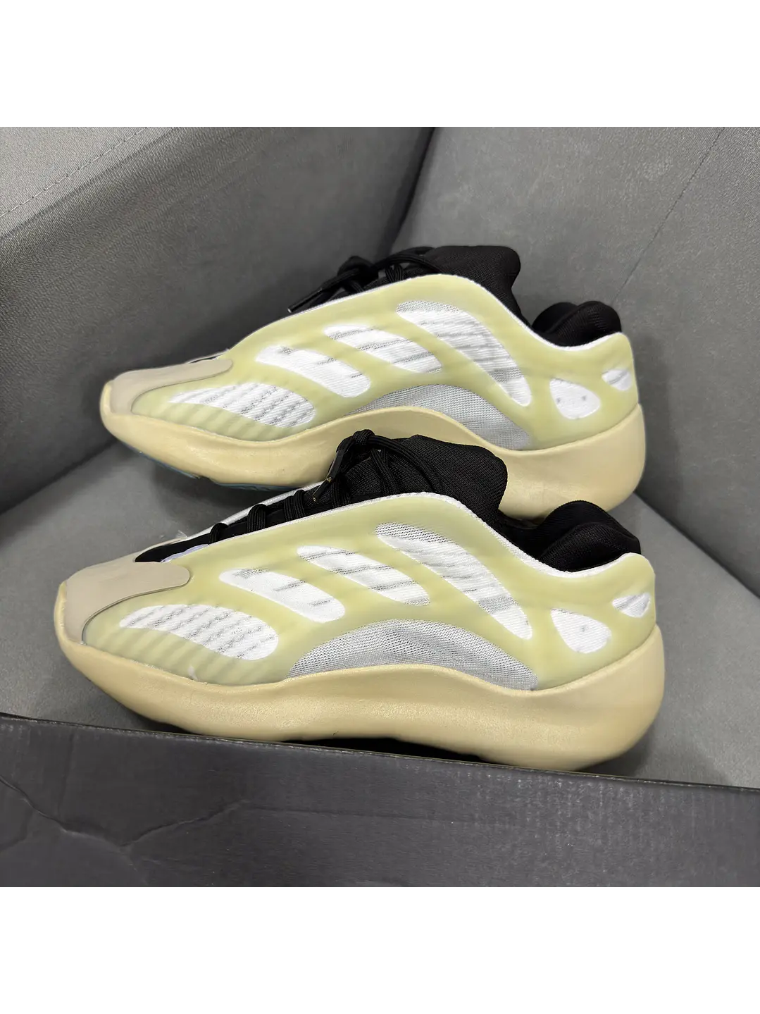 Adidas Yeezy V3 Azael 1