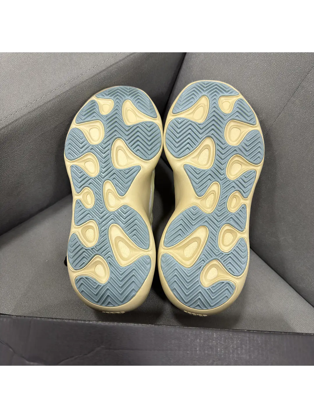 Adidas Yeezy V3 Azael 4