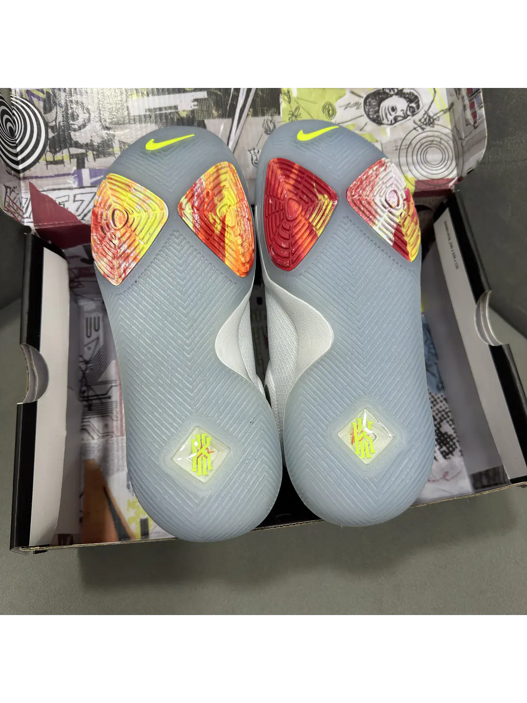 Nike Kyrie Irving 3 White Tornasol 2