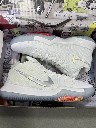 Nike Kyrie Irving 3 White Tornasol