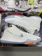 Nike Kyrie Irving 3 White Tornasol - Miniatura 1
