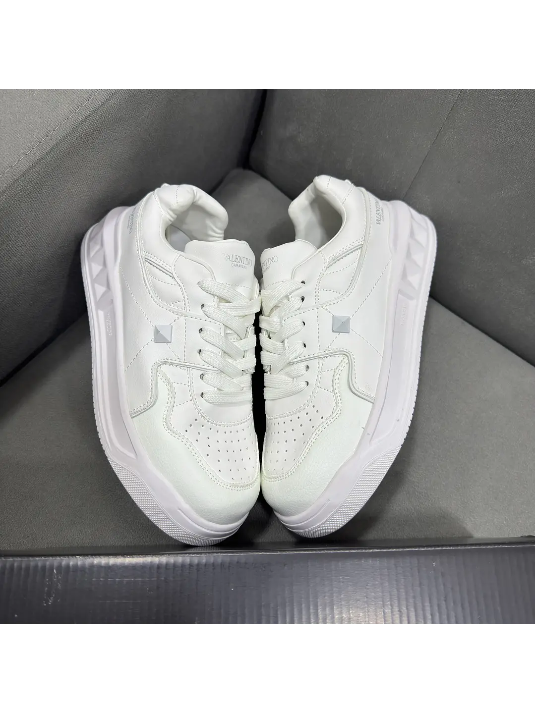 Valentino Diamante White  4