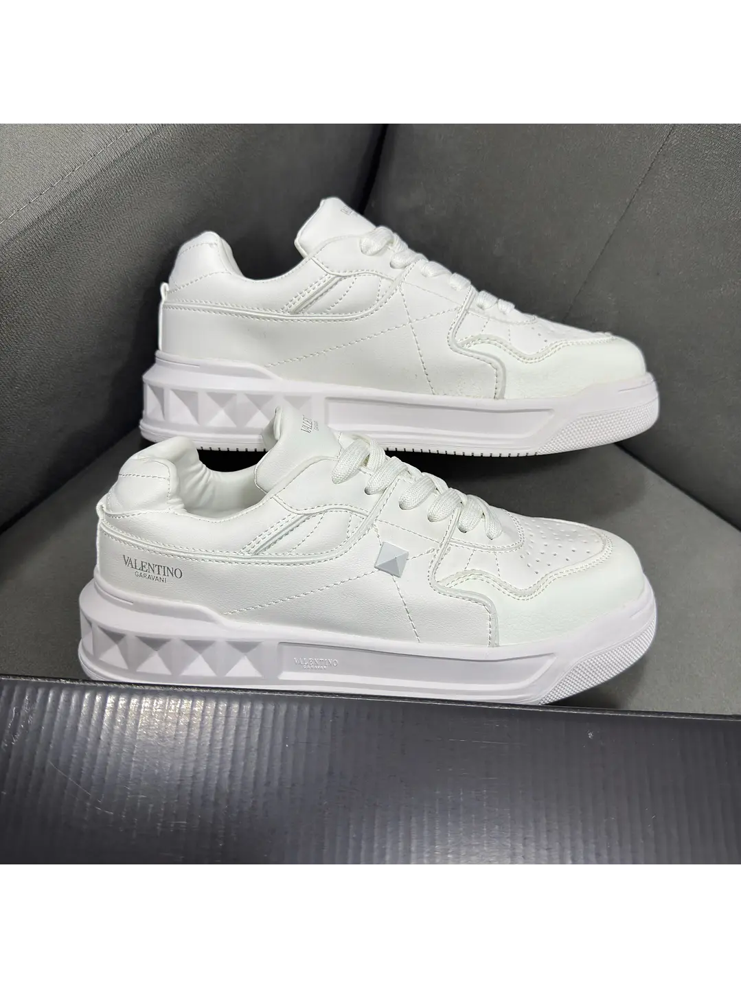 Valentino Diamante White  2