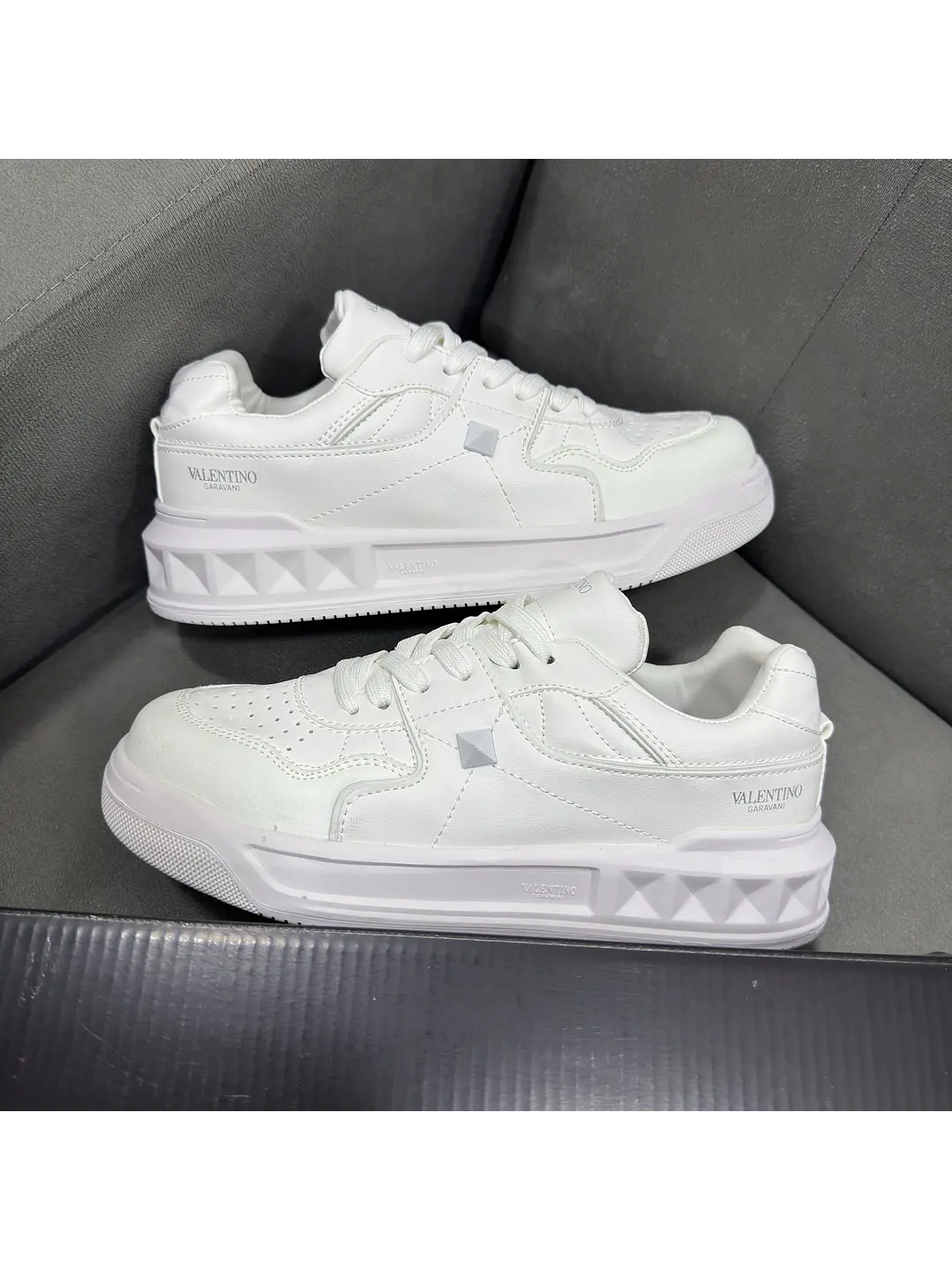 Valentino Diamante White  1