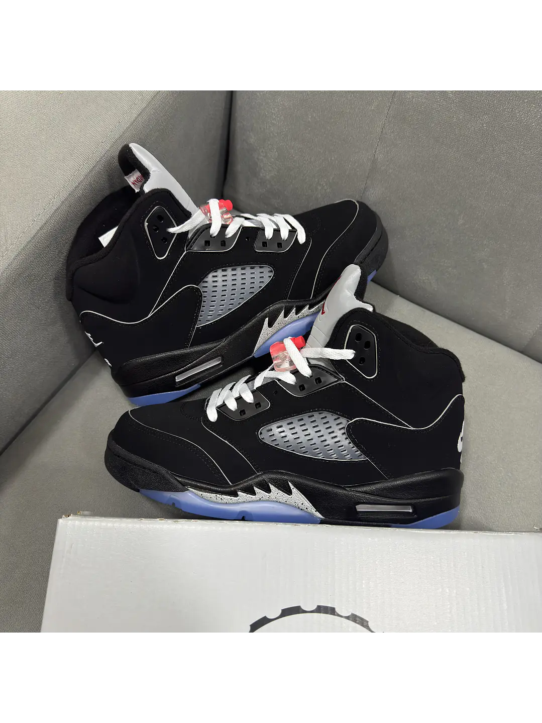 Jordan Retro 5 Black Metallic  1