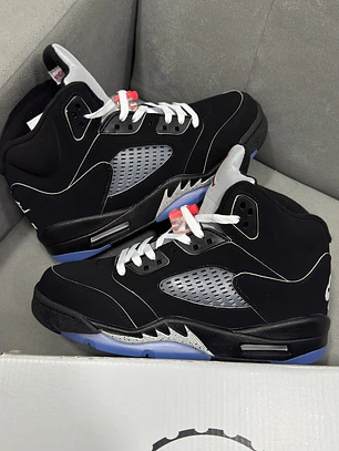 Jordan Retro 5 Black Metallic 