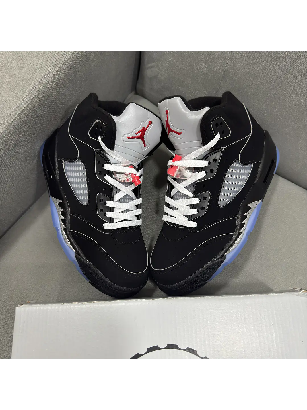 Jordan Retro 5 Black Metallic  4