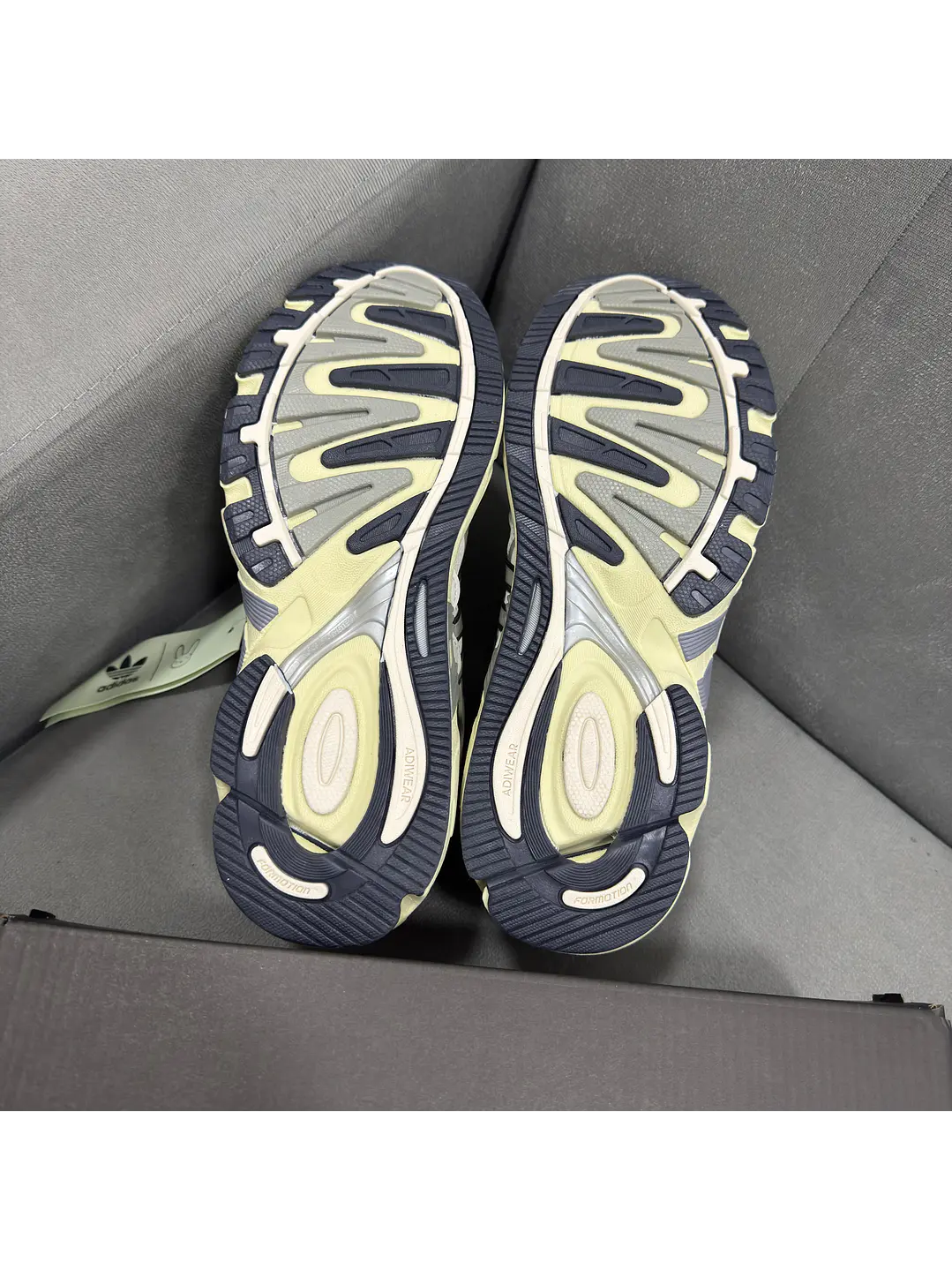 Adidas Response Cl Bad Bunny  5