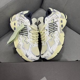 Adidas Response Cl Bad Bunny 