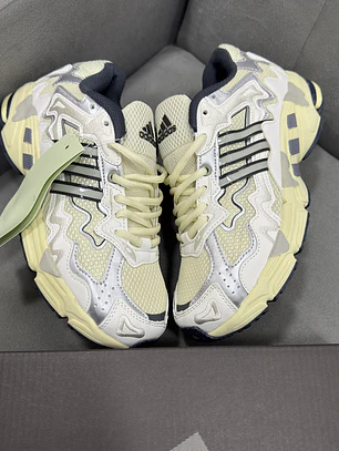 Adidas Response Cl Bad Bunny 