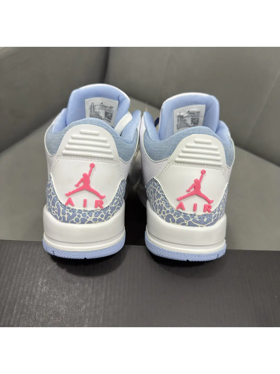 Jordan Retro 3 Cobalt Bliss  4