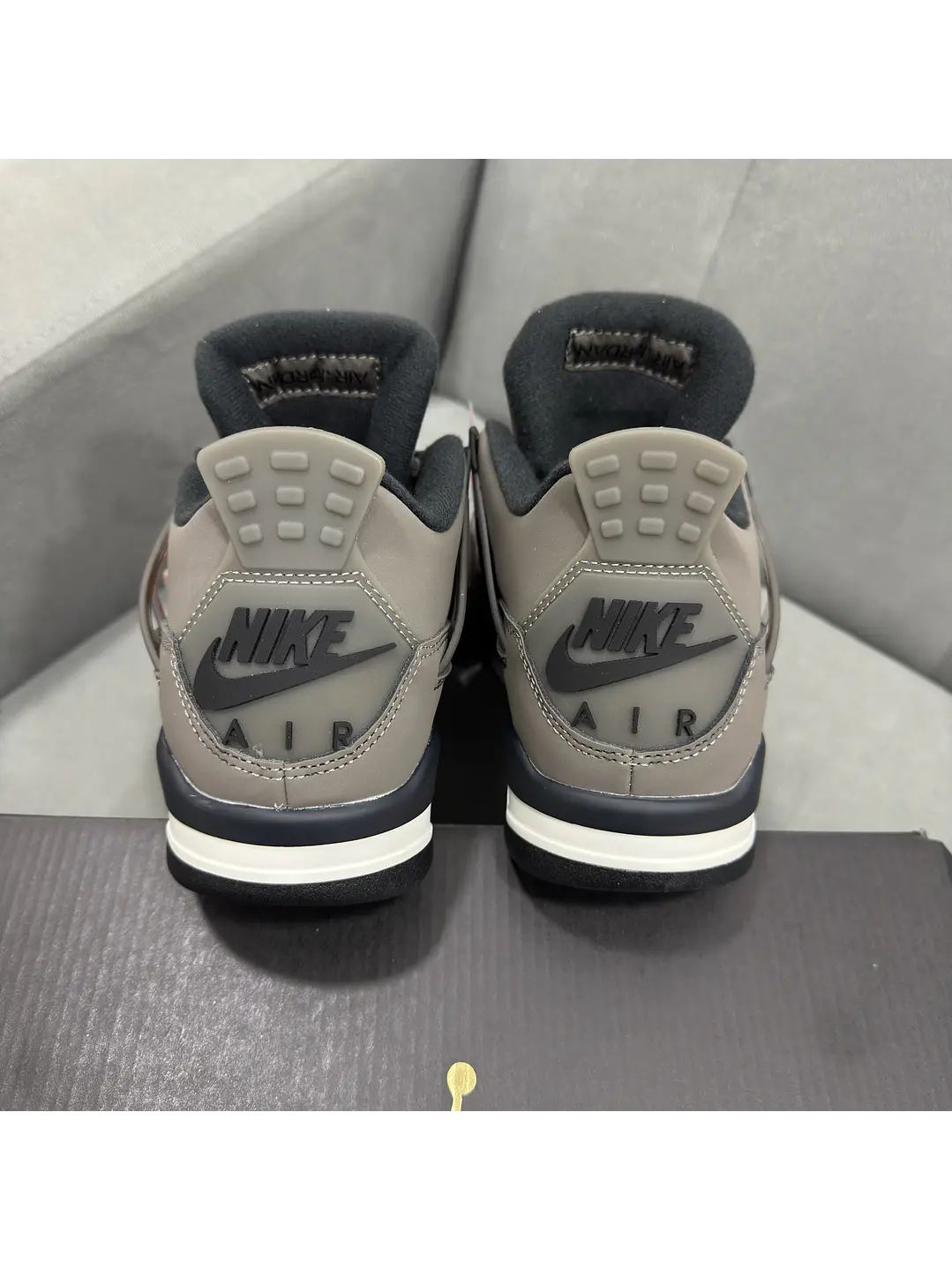 Jordan Retro 4 Cave Stone  5