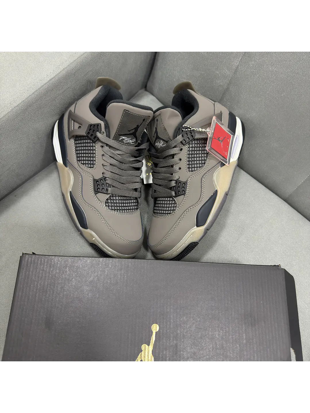 Jordan Retro 4 Cave Stone  1