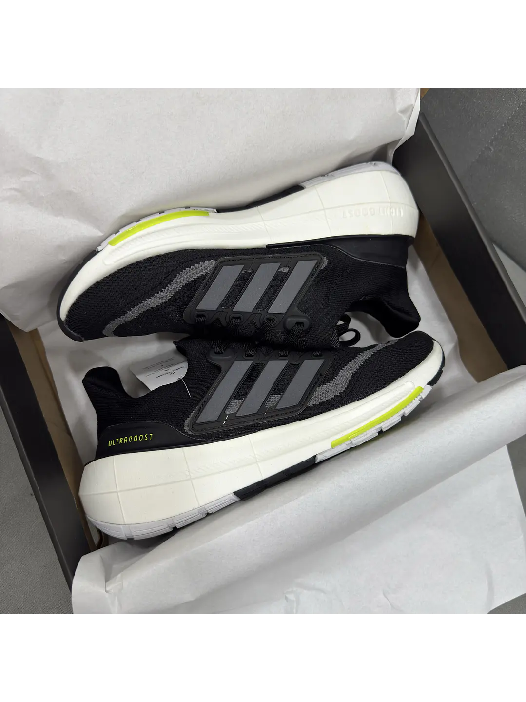 Adidas Ultraboost Light 1