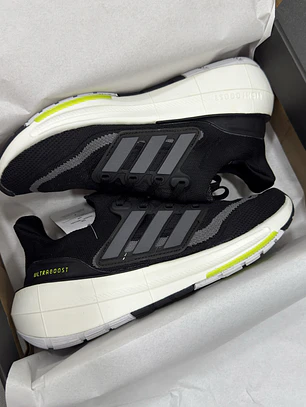 Adidas Ultraboost Light