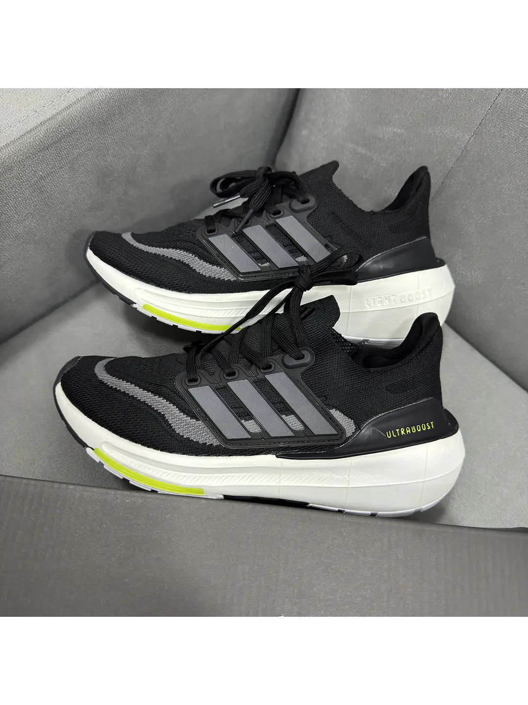 Adidas Ultraboost Light 2