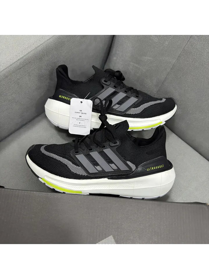 Adidas Ultraboost Light 3