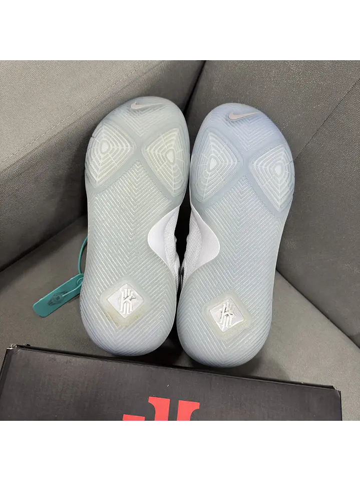 Nike Kyrie Irving 3 White 4