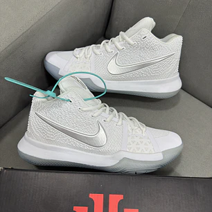 Nike Kyrie Irving 3 White