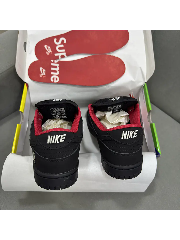 Nike Sb Dunk Low Supreme Black  3