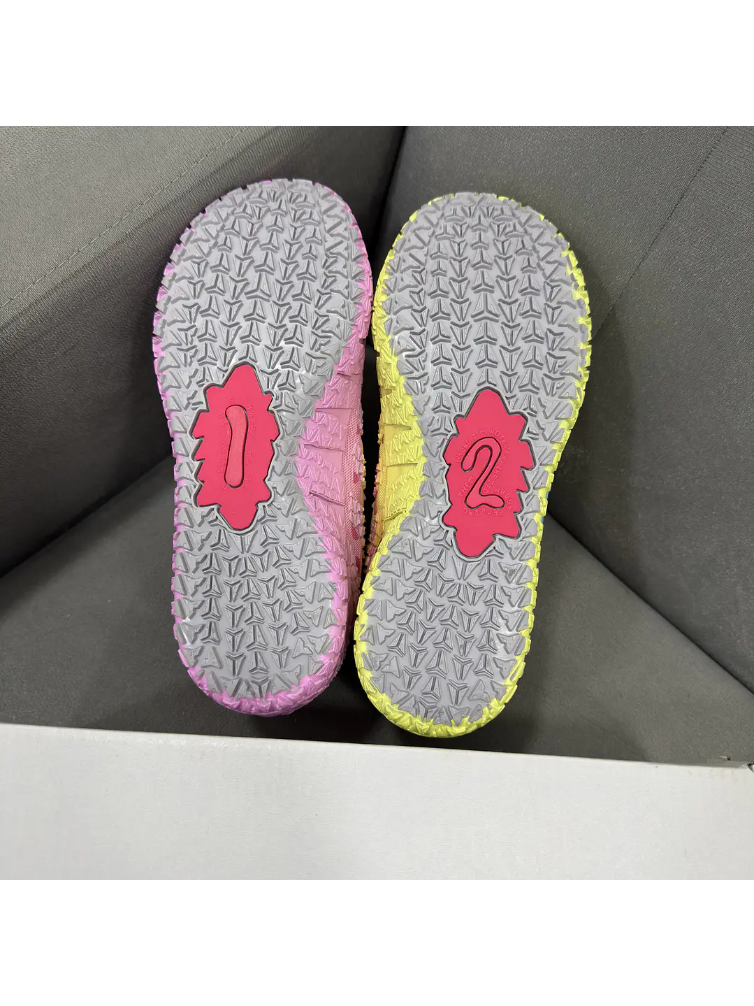 Nike Ja Morant 3 Spongebob & Patrick Star  3