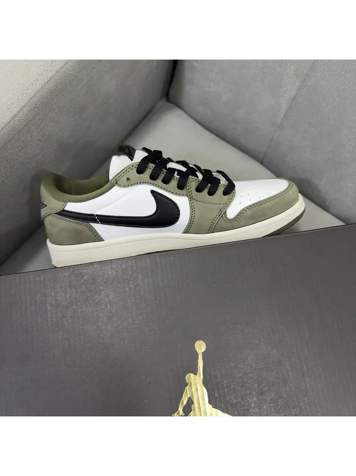 Jordan Retro 1 Low Médium Olive 3