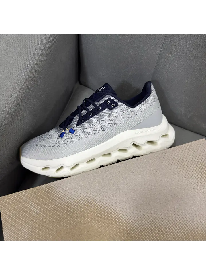 On Cloudtilt Gris Azul  4