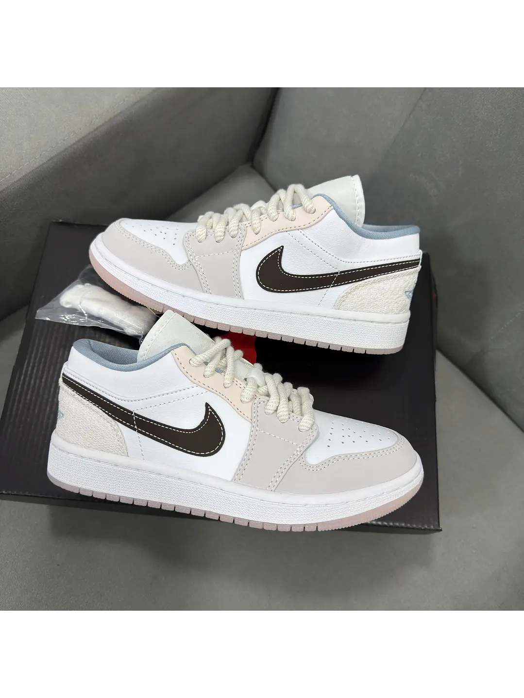 Jordan Retro 1 Low Coral  2